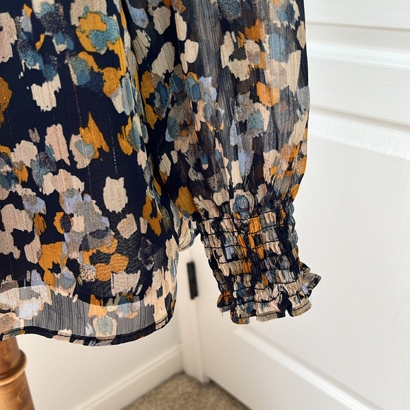 Zac & Rachel Floral Print Blouse - Picture 5 of 11